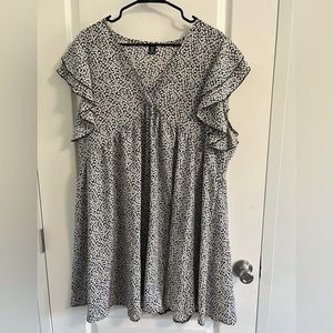 Black/White Plus Size Dress